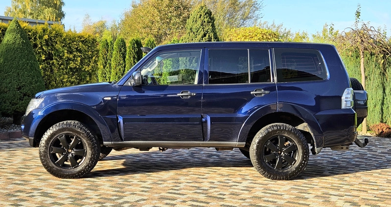 Mitsubishi Pajero cena 69900 przebieg: 196000, rok produkcji 2010 z Gdynia małe 562